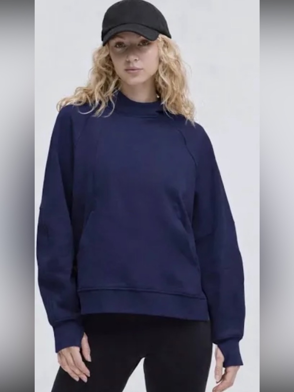 Lululemon Scuba Oversized Side-Slit Hoodie in True Navy Size M/L